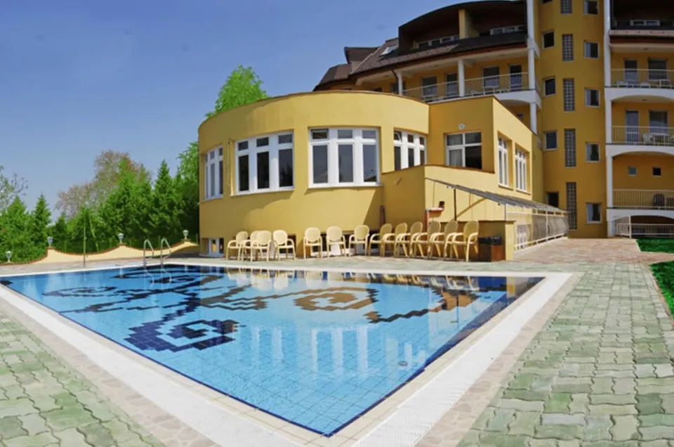 hotel aphrodite wellness zala kinti medence