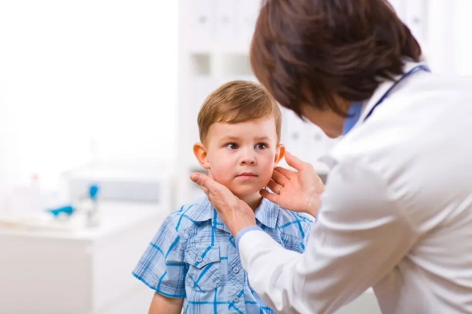 hello varázs magán ambulancia gyermekorvos kisfiú