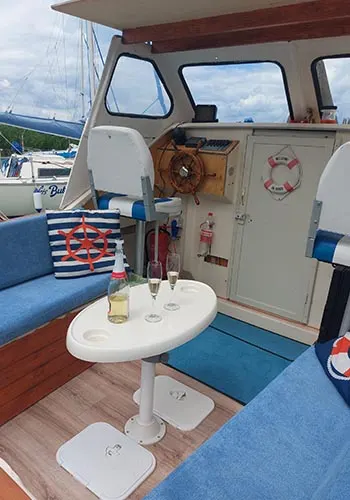 hello varázs happy day boat asztal