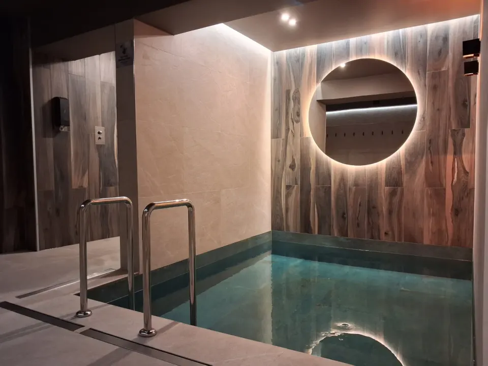 hotel-lenart-krakko-hello-kedvezmeny-jacuzzi